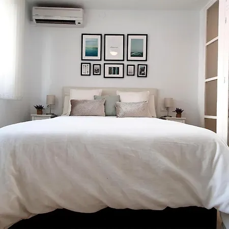 Wonderful In Centre On The Second Line *