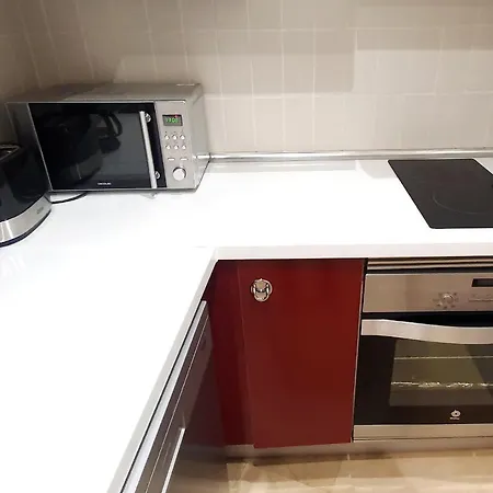 Wonderful In Centre On The Second Line *