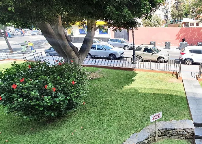 Wonderful In Centre On The Second Line Daire Marbella