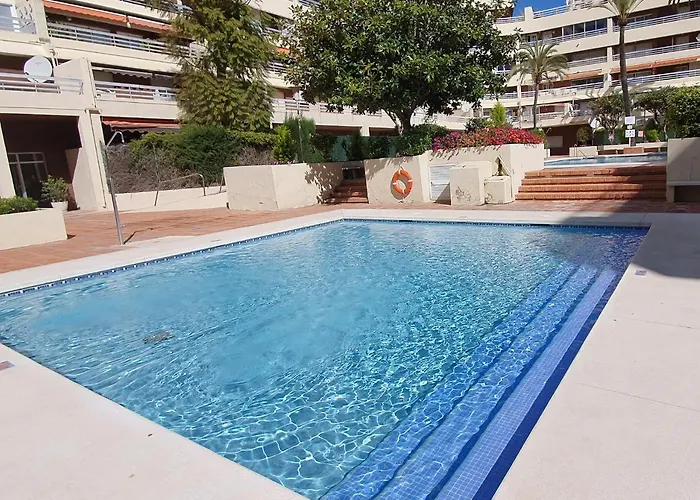 Daire Wonderful In Centre On The Second Line Marbella