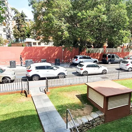 Wonderful In Centre On The Second Line *